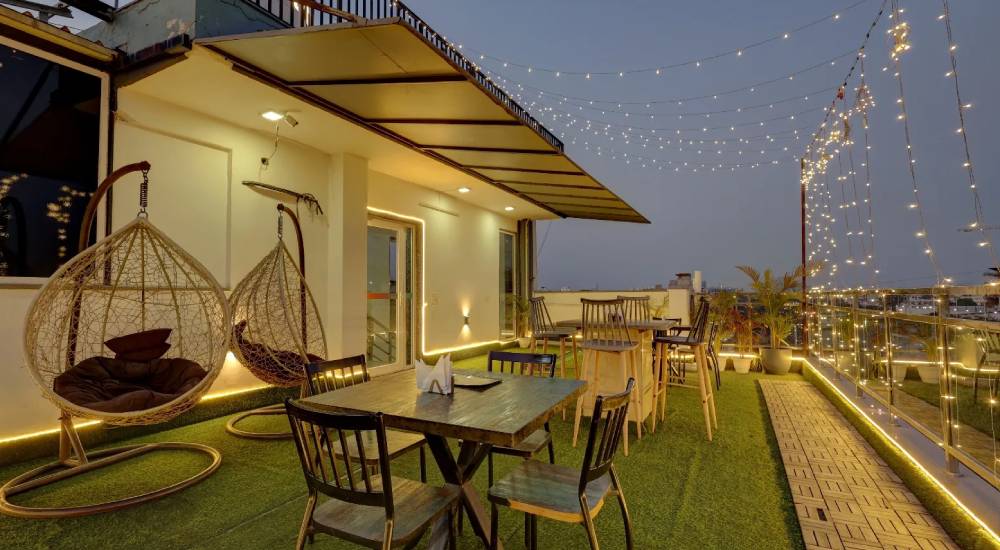 Rooftop Party Places In Gurgaon